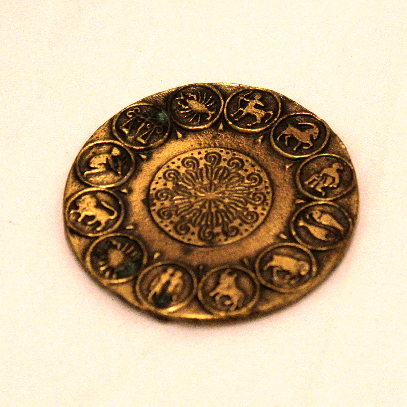 Magic Medallion, The by Tannen’s Martin's Magic Collection