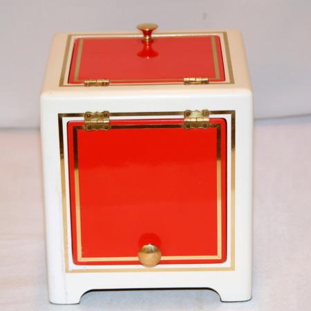 Review by Andy Martin for Orange Cabinet by Milson-Worth