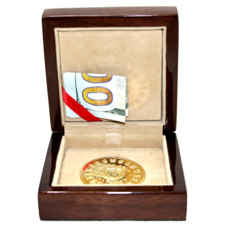 Review by Andy Martin for Medallion Box By Steve Cook, Tony Curtis, Magic Wagon