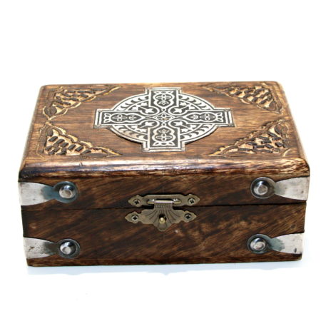 Review by Andy Martin for Celtic Card Box (Regular) by Viking Mfg.